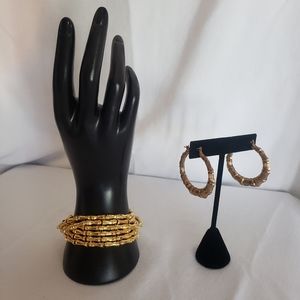 Gold tone bamboo style stretch bangle and earring set